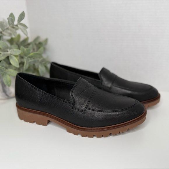 Lucky Brand Women's Tomber Lug Sole Black Leather Loafers Size 8M Minimalist - Picture 5 of 16